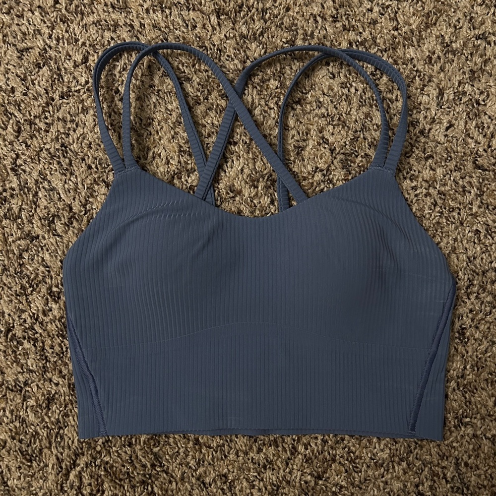 Lululemon like a cloud sports bra